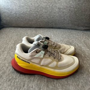 Salomon Glide 2 sneakers. Never worn.